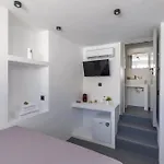 Alexandros Suites, Mykonos Town, With Shared Rooftop Terrace Appartamento Mykonos Town