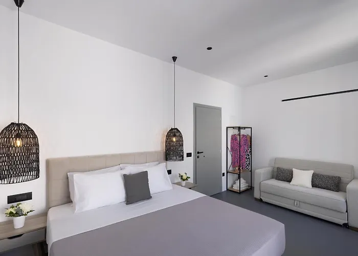 Apartamento Alexandros Suites, Mykonos Town, With Shared Rooftop Terrace *