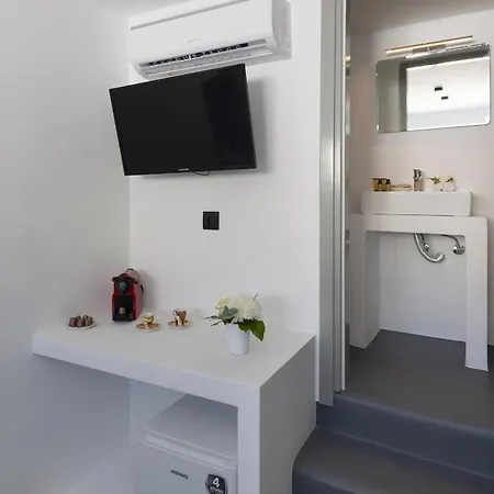 Alexandros Suites, Mykonos Town, With Shared Rooftop Terrace 아파트 *