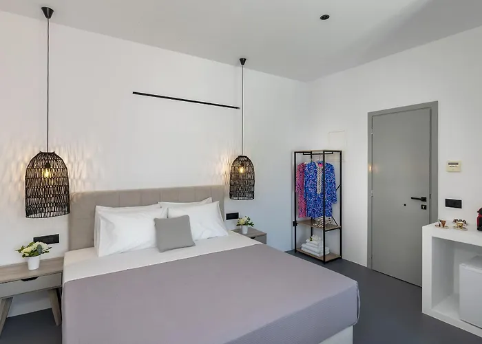 Alexandros Suites, Mykonos Town, With Shared Rooftop Terrace *